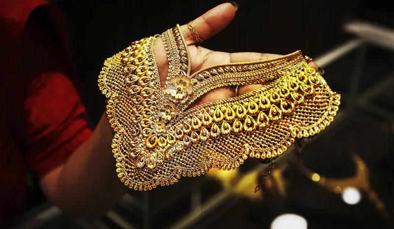 सुनको मूल्य हालसम्मकै उच्च, चाँदीको मूल्यमा गिरावट।