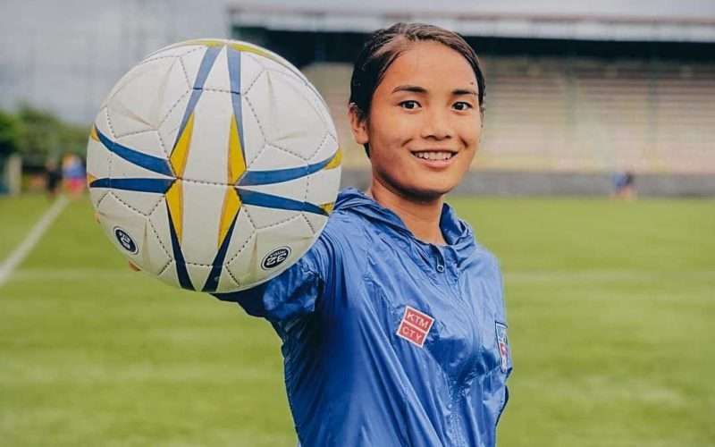 कप्तान एन्जिला तुम्बापो ‘अन्जिला’ फिल्मको प्रमोसनको लागि नेपाल आइन् ।