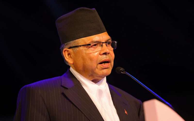 `नेताहरूको अवसरवादी प्रवृत्तिले लोकतान्त्रिक गणतन्त्रको बदनामी।´ झलनाथ खनाल