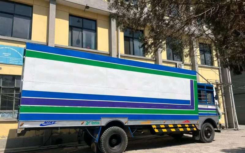 २० करोडको रकमसहित ट्रक चालक पक्राउ।