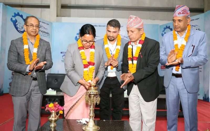 नवौं अन्तर्राष्ट्रिय औद्योगिक प्रदर्शनी–२०८१ को रेनु दाहालले गरिन् उद्घाटन।