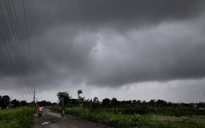 शुक्रवारसम्म नै देशका धेरै ठाउँको मौसम बदली हुने : हावाहुरी र पानी पर्ने सम्भावना